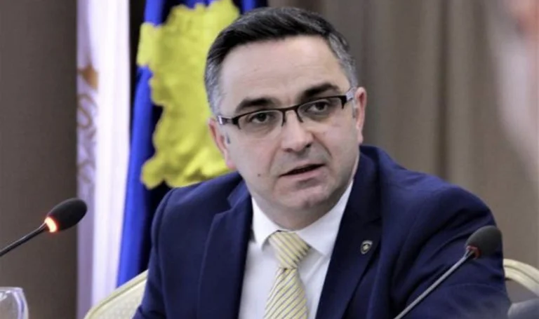 Zyrtare: Besnik Tahiri kandidat për kryetar të Podujevës