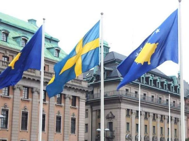 Ambasada në Suedi zgjidh problemin e dokumenteve ku shtetasit e Kosovës regjistroheshin edhe si shtetas serbë