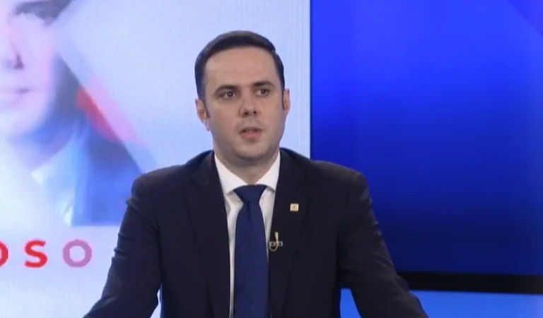 A do ta votojë LDK për presidente Vjosa Osmanin? Përgjigjet Abdixhiku