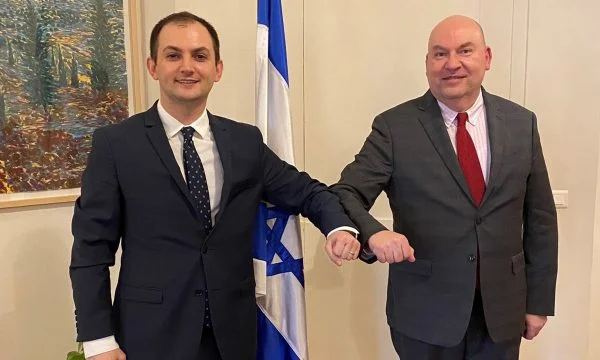 Takohen ambasadori i Kosovës dhe ai i Izraelit në Francë, përshëndesin hapjen e ambasadës në Jerusalem