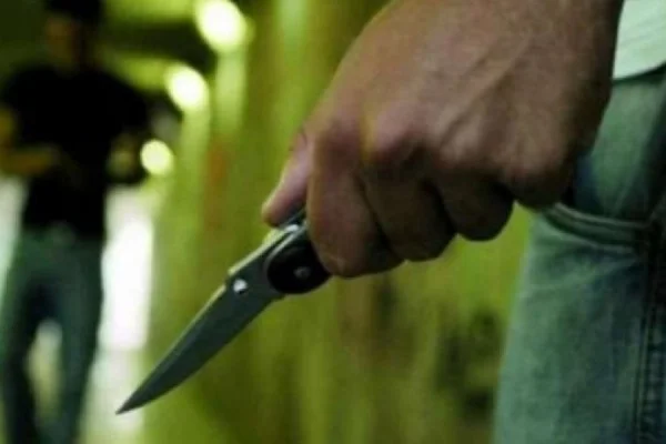 ​Një person tenton t’i sulmojë me thikë familjarët e tij në Podujevë