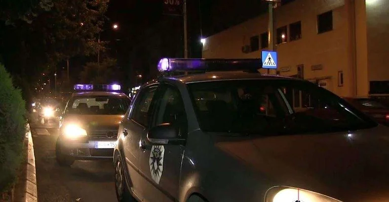 Kontrolle nëpër lokale, Policia në Prizren ndalon 23 valltare nga Shqipëria