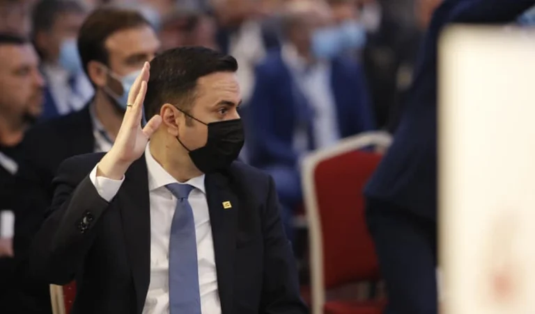 Abdixhiku mesazh Kurtit: Ne nuk do t’i rrënojmë institucionet