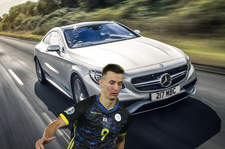 Britaniku ia shkatërroi Mercedesin Bersant Celinës në parking