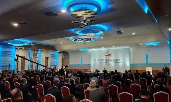 Gjithçka që ndodhi sot në Kuvendin e jashtëzakonshëm të LDK’së