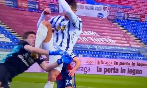Shqelm në fytyrë: E çuditshme si shpëtoi pa u përjashtuar CR7 pas kësaj ndërhyrje brutale sot