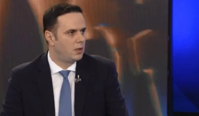 Lumir Abdixhiku flet pak para se të nisë Kuvendi Zgjedhor i LDK-së