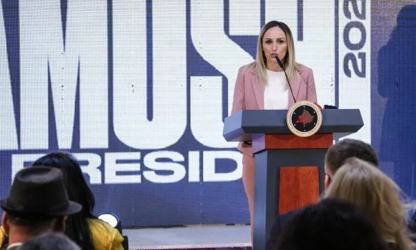 Reagon kandidatja e AAK-së që zuri vendin e Meliza Haradinajt në Kuvend