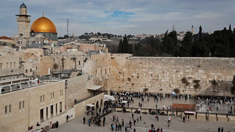 Autoriteti palestinez dhe Liga Arabe dënojnë hapjen e zyrës çeke në Jerusalem
