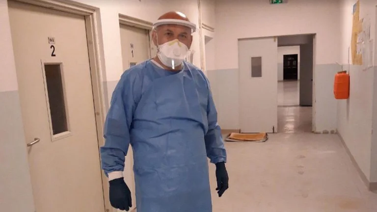 Drejtori i Klinikës Infektive: 83% e njerëzve mund të ri-infektohen me COVID pas 6 muajve
