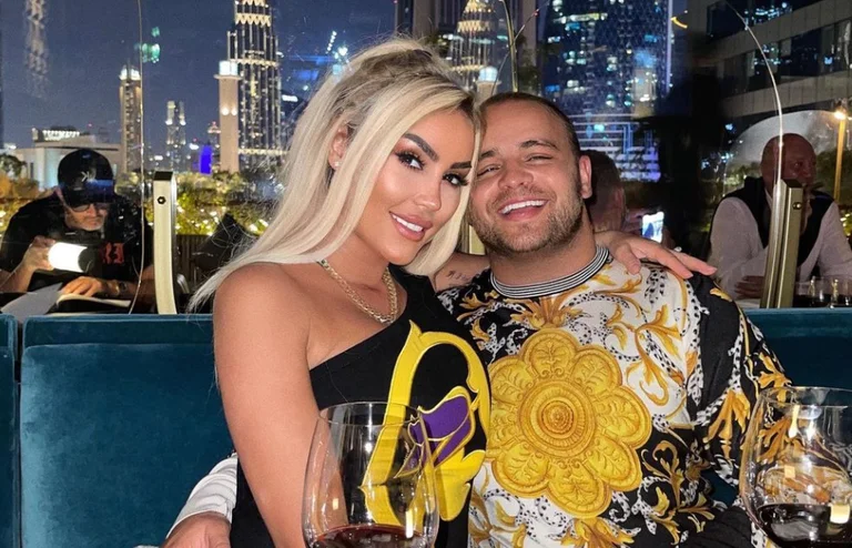 Fjolla arratiset në Dubai