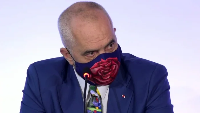 Rama: Nesër nis vaksinimi, mjekët e Kosovës do të vaksinohen në Kukës