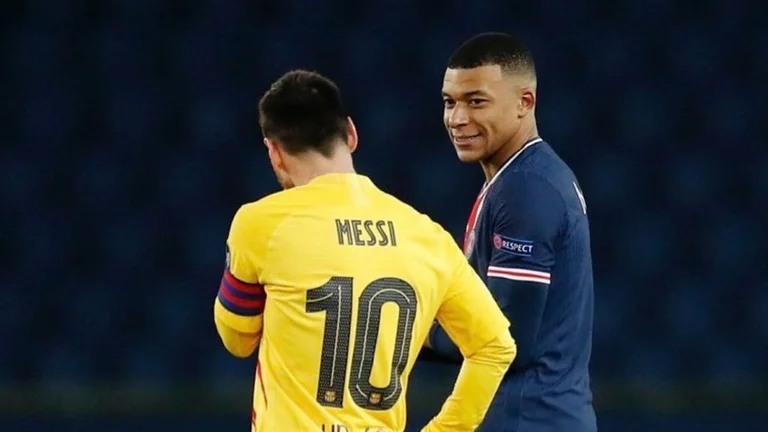 Ha segnato quattro gol in due partite di Barcellona, ma Mbappel si inchina a Messi vedere la sua mossa