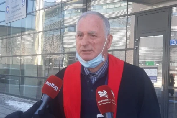 Vote fraud suspects: Sprechende Verteidigung Anwälte