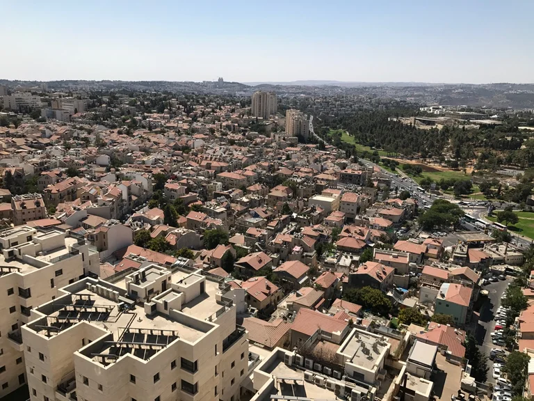 Chechia S'e cuenta para la UE, abre embajada en Jerusalén