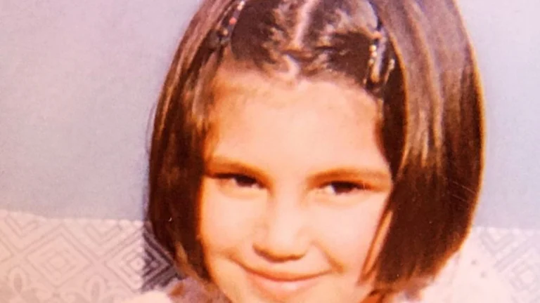 Conosci la ragazza nella foto? E' un personaggio popolare.
