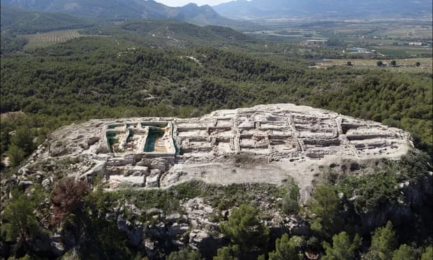Il cimitero d'élite dell'età del Bronz significa che le donne erano governanti
