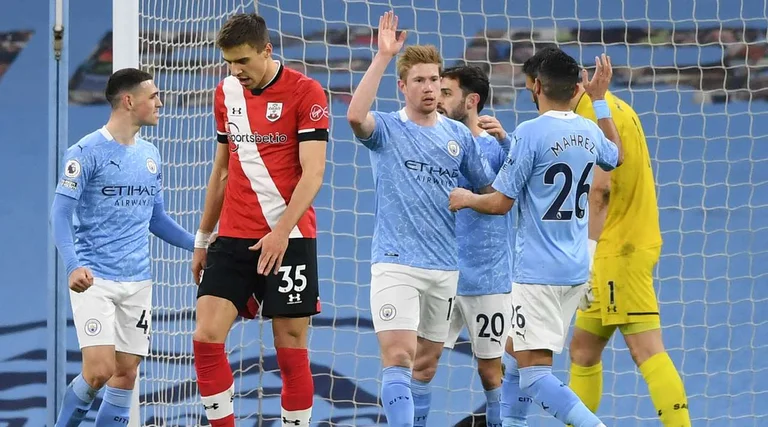 Man City puntua cinco y vence fácilmente Southampton