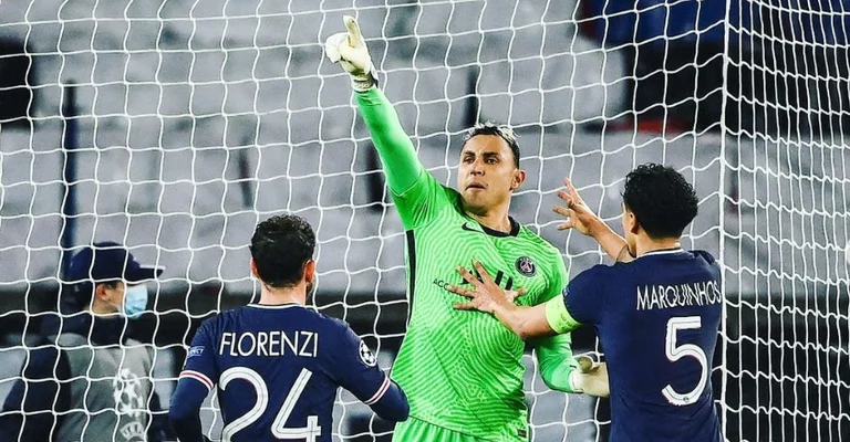 El jugador del SPG estaba asustado en la médula, gracias del corazón a Navas y Mbarppen después del partido.