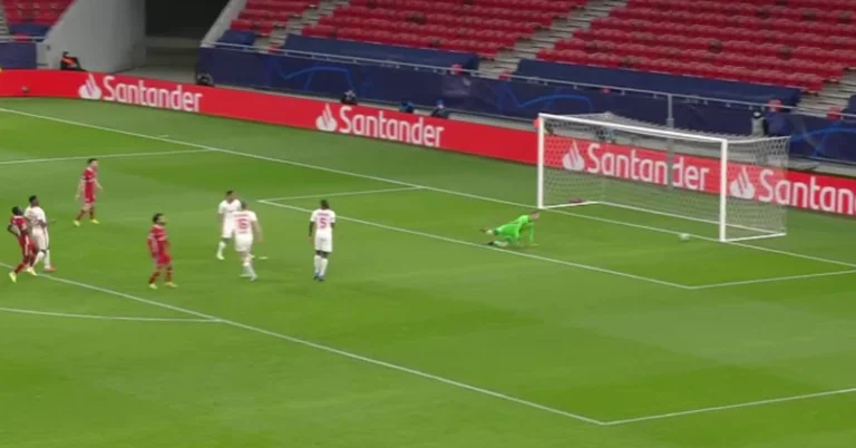 Two goals for two minutes by Liverpool, Salah shows it's world class with this goal