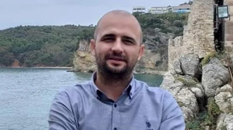 Pensamiento escolar y crítico en Kosovo