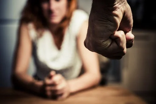 “Uno in tre donne sperimenta violenza fisica o sessuale
