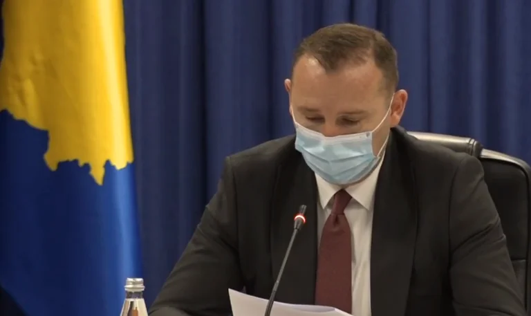 Ministri Zemaj pas rritjes së numrit të infektuarve me Covid-19: Situata është nën kontroll