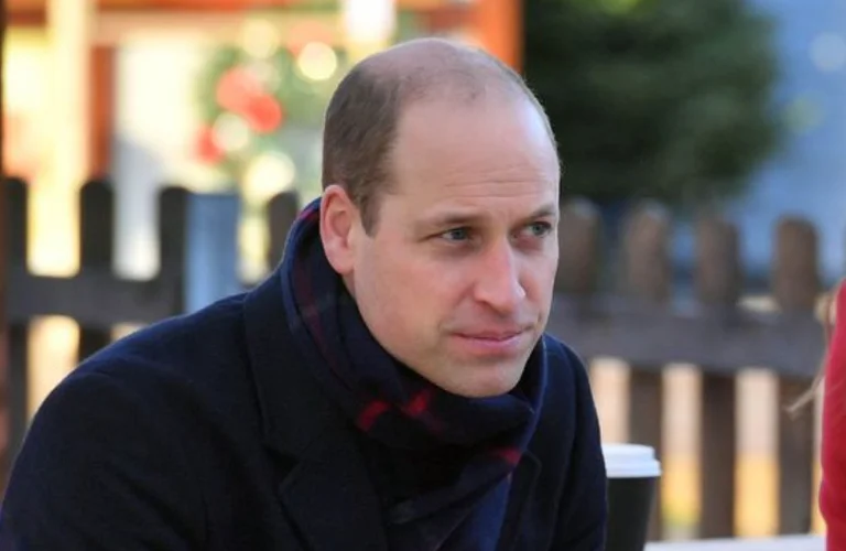 Il principe William è stato fotografato in lacrime dopo quello che Harry ha detto nell'intervista