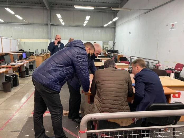 QNR Police Detective Waiting for Election Recounting