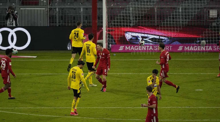 Bayerini al revés con Dortmund show: De 2-0 desventaja, gana 4-2 al final