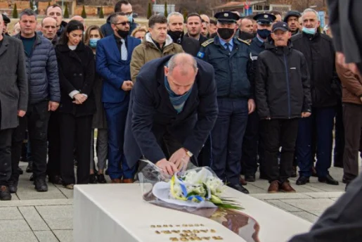 Ladrovci à Prekaz: Nous nous prosternons pour le sacrifice incomparable de la famille Jashar