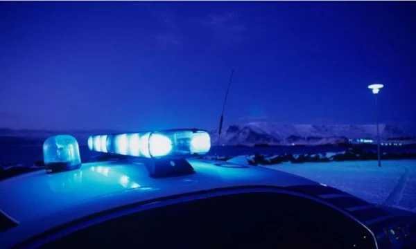 Dorëzohet në polici i dyshuari për vrasjen e një personi në Mitrovicë