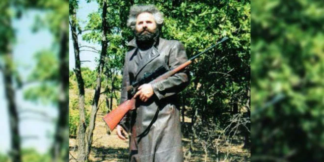 Rara imagen de Adán y Adile Yashhar