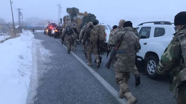 Hubschrauberabsturz in der Türkei, mindestens neun Tote Soldaten