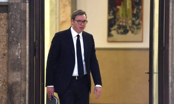 Vuçiq për mediumin austriak: Pa marrë diçka në këmbim, nuk mund ta njohim Kosovën