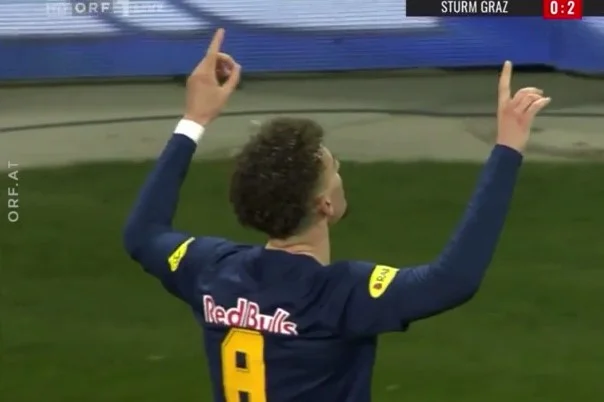 Mergim Berisha a marqué un but sans volonté, mais a rendu fou le journaliste autrichien