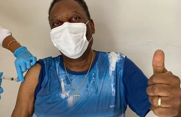Pele vacunado para Avid19, tiene un mensaje para los fans.