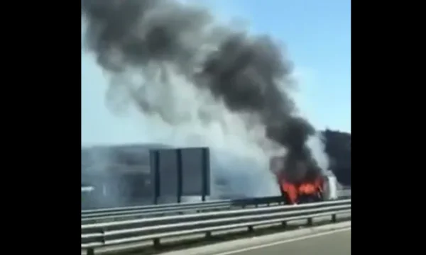La nazione coinvolta nel fuoco autostradale stava trasportando denaro