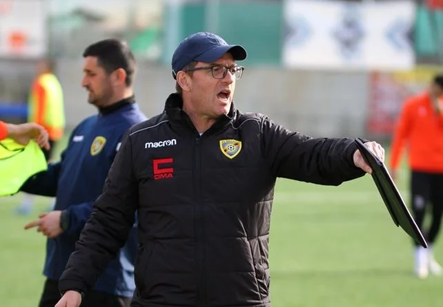 Balkan-Fans fordern Rückkehr von Ismet Munish