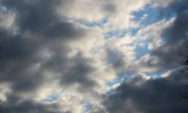 Herë i vranët herë me diell: Moti sot në Kosovë