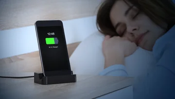No dejes el iPhone toda la noche en el aire