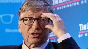 Bill Gates muestra por qué utiliza un teléfono Android en lugar de Apple