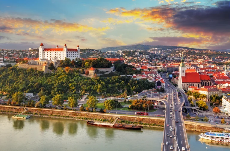 Slovakia extends state of emergency