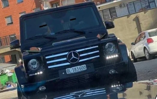 Un exil Mercedes n'a pas été volé, une connaissance l'a pris.