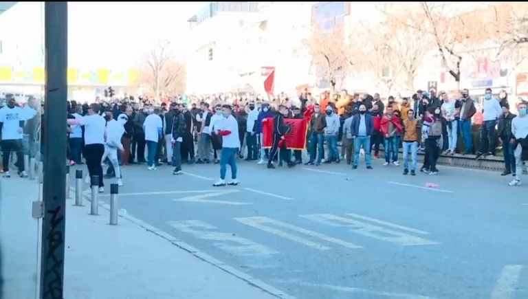 “Monstra”/ Protests Escort in Skopje