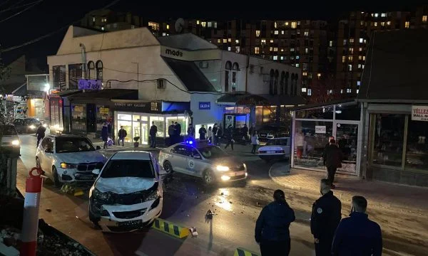 La police explique l'accident de Pristina
