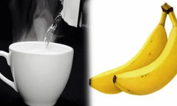 Warmes Wasser und Bananen, perfekte Kombination für Frühstück