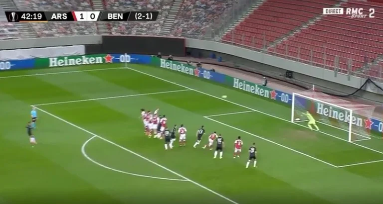 The goal that Benfita's star just scored against Arsenal is absolutely brilliant