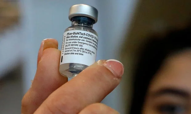 Étude : Vaccin pfizer 94 pour cent efficace chez 1 million et 200 mille personnes