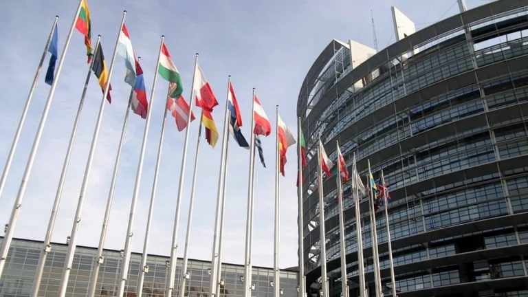Parlamenti Evropian u bën thirrje vendeve anëtare të BE-së të njohin Kosovën